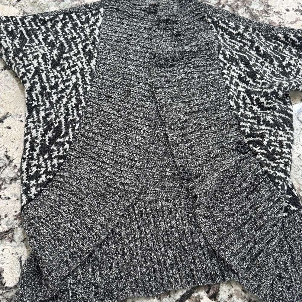 Bisou Bisou Monochrome Knit Cardigan